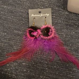 🆕Funky Purple/Fuchsia Feather Earrings